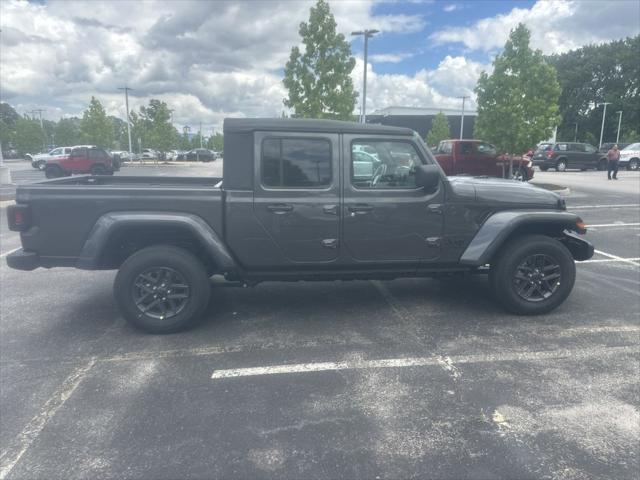 new 2025 Jeep Gladiator car, priced at $50,940