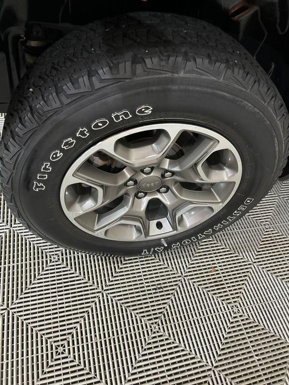 used 2020 Jeep Cherokee car, priced at $18,000