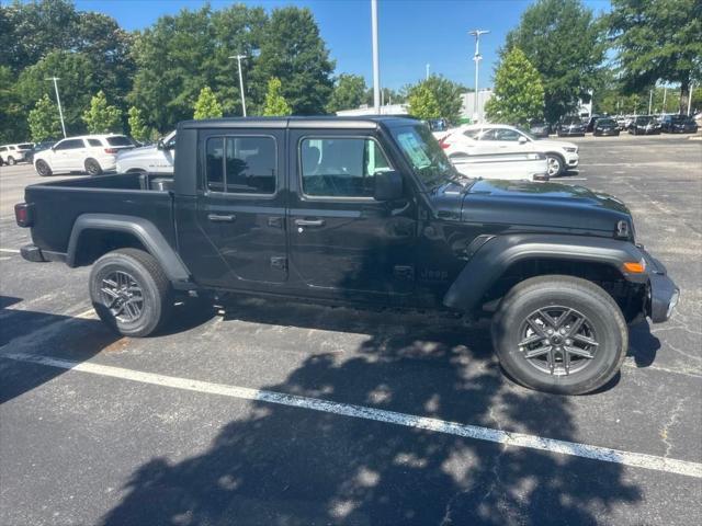 new 2025 Jeep Gladiator car, priced at $47,905