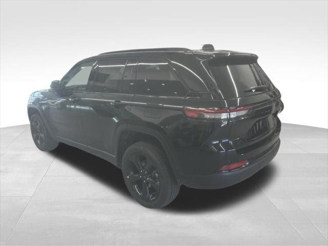 new 2025 Jeep Grand Cherokee car, priced at $49,370