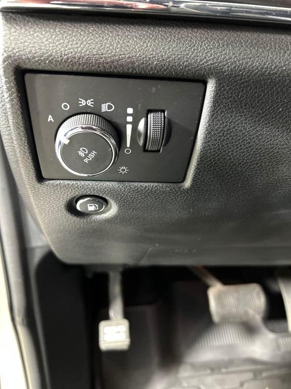 used 2020 Jeep Grand Cherokee car, priced at $19,608