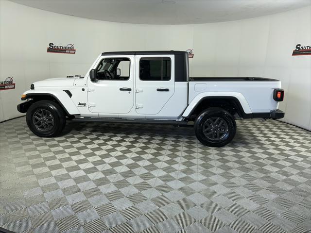 used 2024 Jeep Gladiator car, priced at $37,853