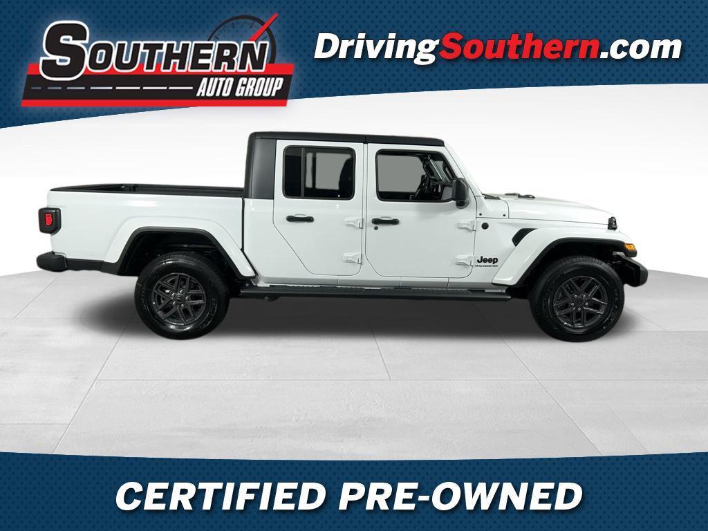 used 2024 Jeep Gladiator car, priced at $36,827