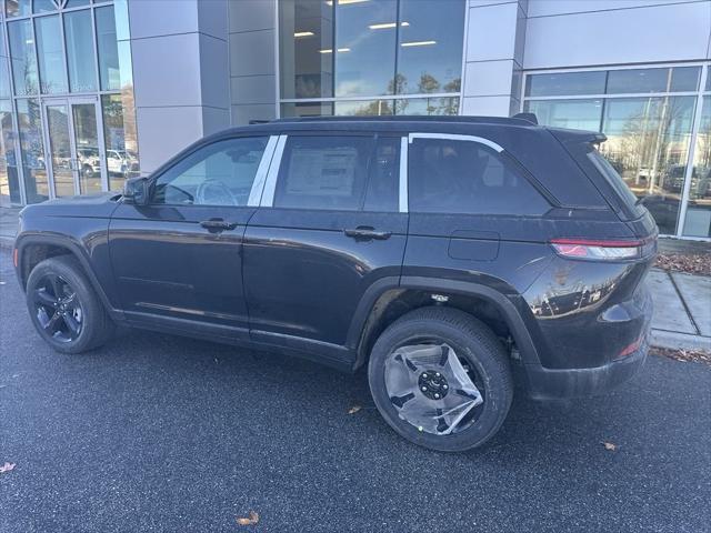 new 2025 Jeep Grand Cherokee car, priced at $48,175