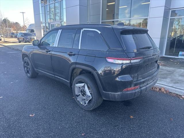 new 2025 Jeep Grand Cherokee car, priced at $48,175