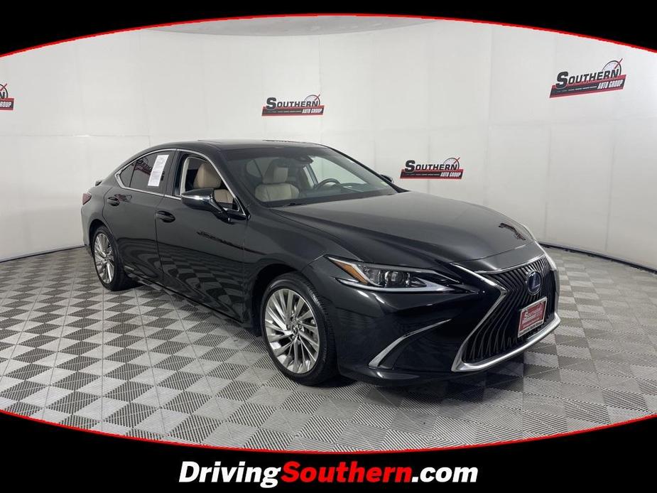 used 2021 Lexus ES 300h car, priced at $37,700