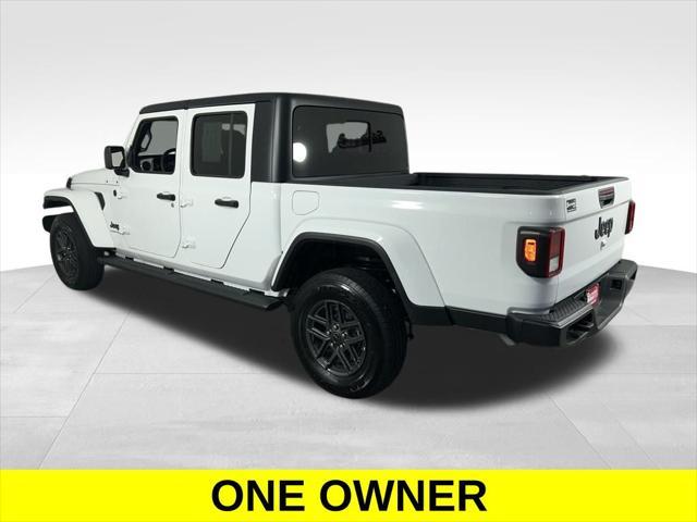 used 2024 Jeep Gladiator car, priced at $36,796