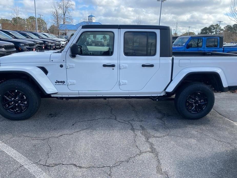 new 2023 Jeep Gladiator car