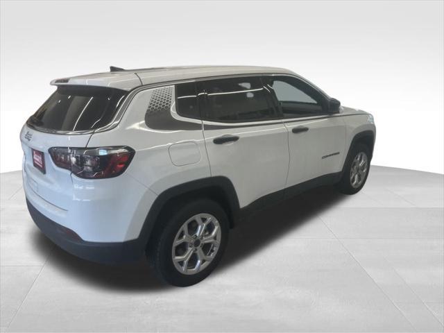 new 2025 Jeep Compass car, priced at $27,990