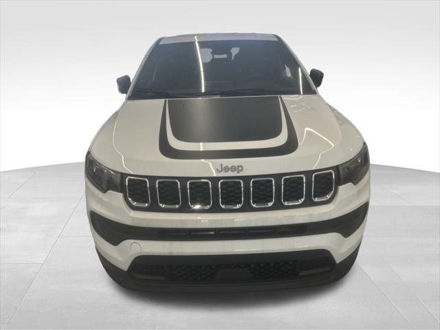 new 2025 Jeep Compass car, priced at $27,990