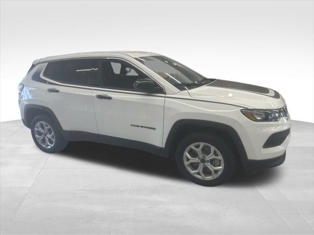 new 2025 Jeep Compass car, priced at $27,990