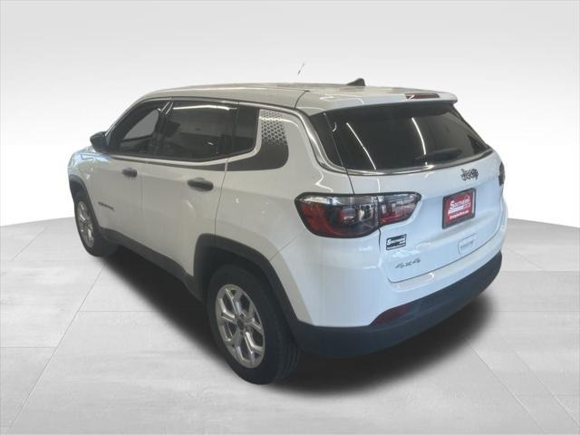 new 2025 Jeep Compass car, priced at $27,990