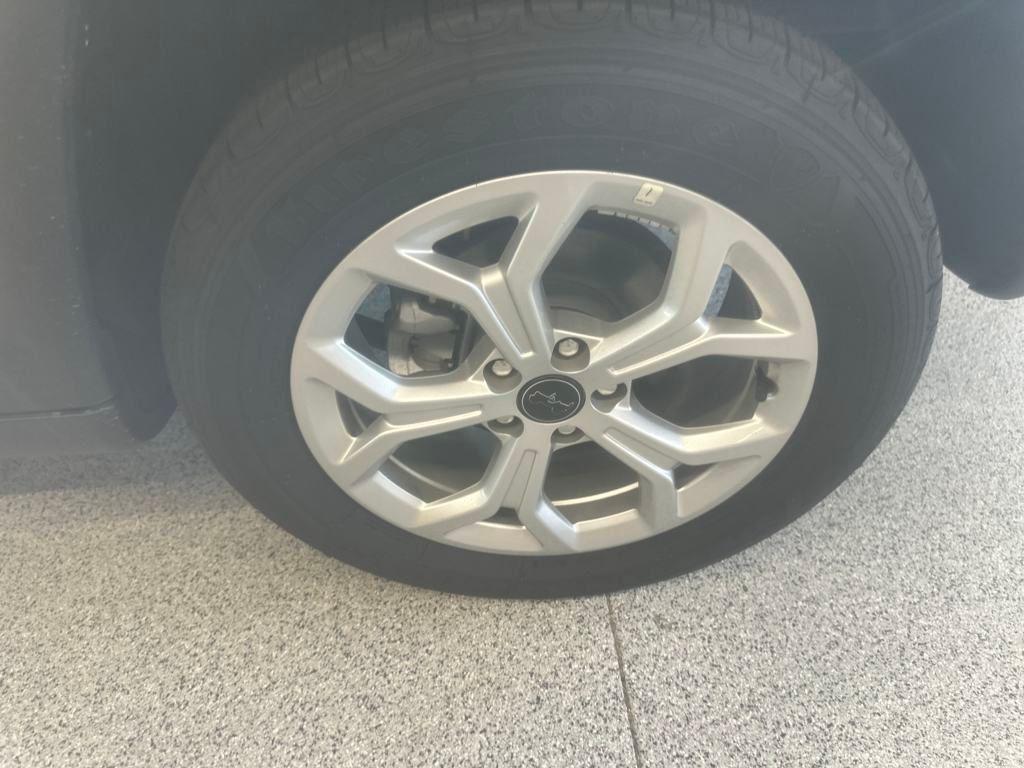 new 2025 Jeep Compass car, priced at $27,990