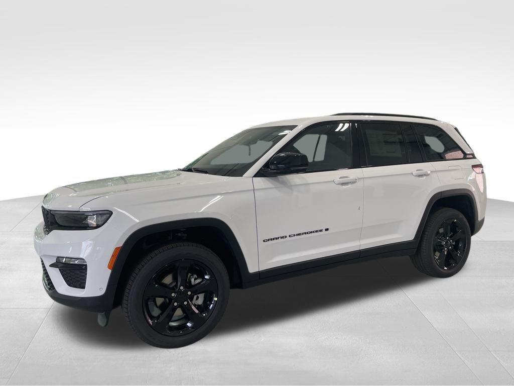 new 2025 Jeep Grand Cherokee car, priced at $56,060