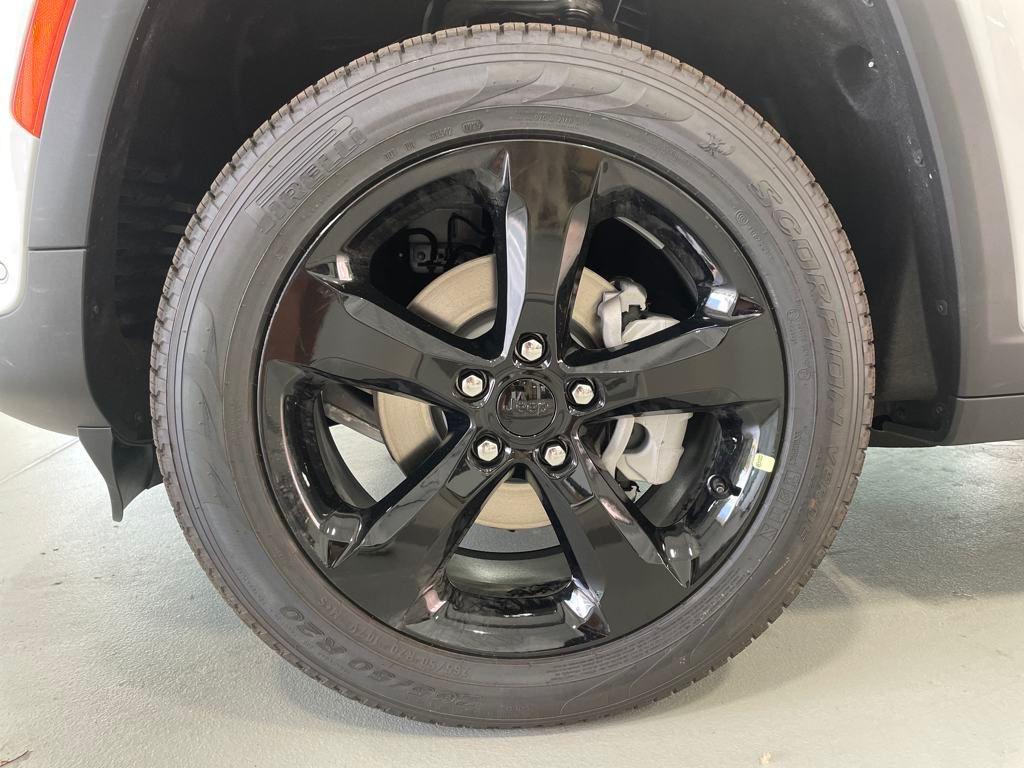 new 2025 Jeep Grand Cherokee car, priced at $56,060