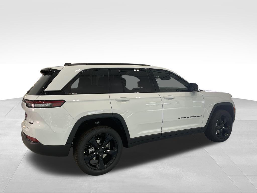 new 2025 Jeep Grand Cherokee car, priced at $56,060