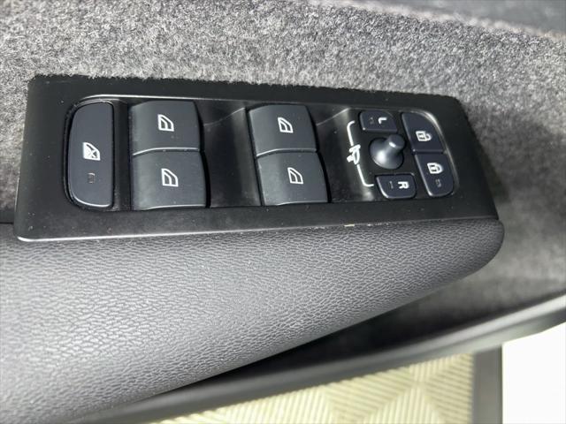used 2022 Volvo XC40 car, priced at $22,994