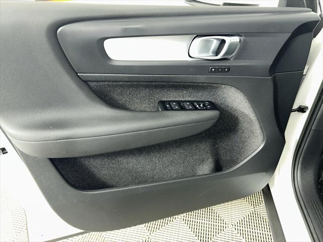 used 2022 Volvo XC40 car, priced at $22,994