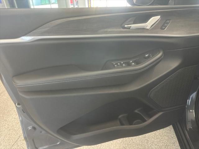 new 2025 Jeep Grand Cherokee L car, priced at $55,585