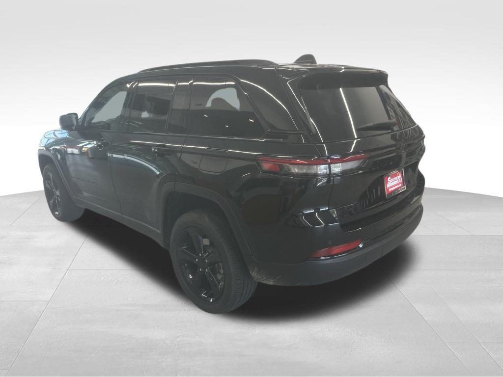 new 2025 Jeep Grand Cherokee car, priced at $48,375
