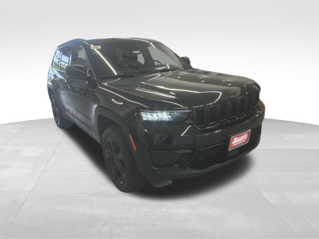 new 2025 Jeep Grand Cherokee car, priced at $48,375