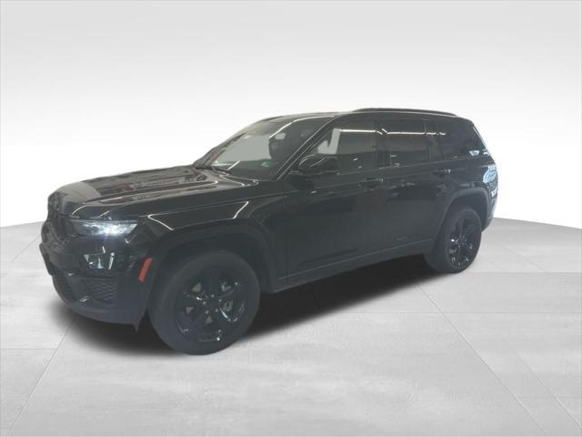 new 2025 Jeep Grand Cherokee car, priced at $48,375