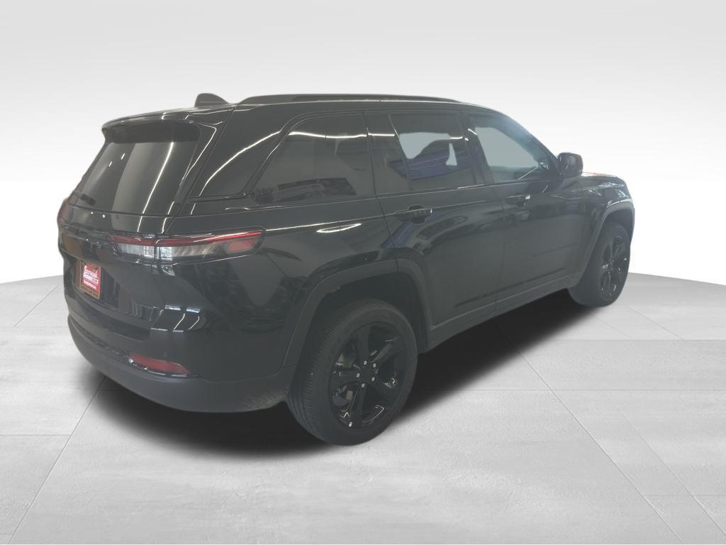 new 2025 Jeep Grand Cherokee car, priced at $48,375