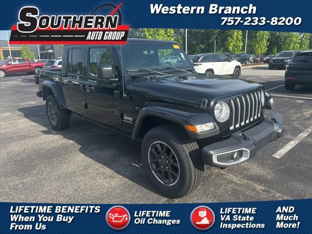 used 2023 Jeep Gladiator car, priced at $28,400