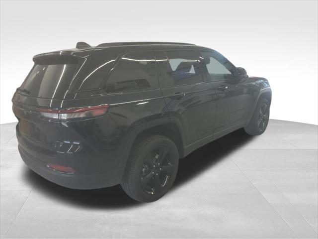 new 2025 Jeep Grand Cherokee car, priced at $49,370