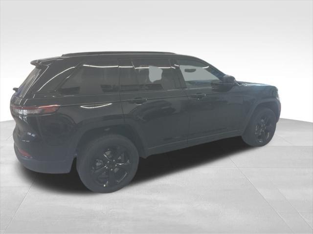 new 2025 Jeep Grand Cherokee car, priced at $49,370