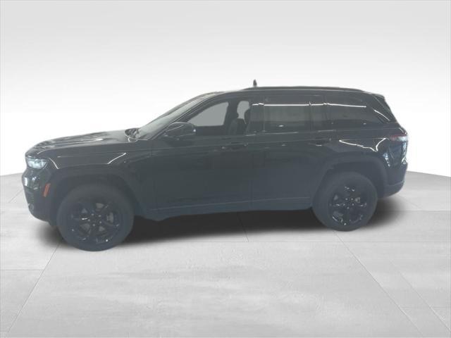 new 2025 Jeep Grand Cherokee car, priced at $49,370