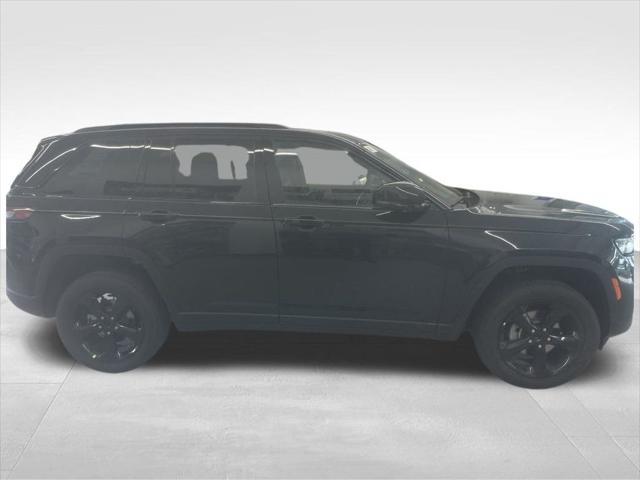 new 2025 Jeep Grand Cherokee car, priced at $49,370