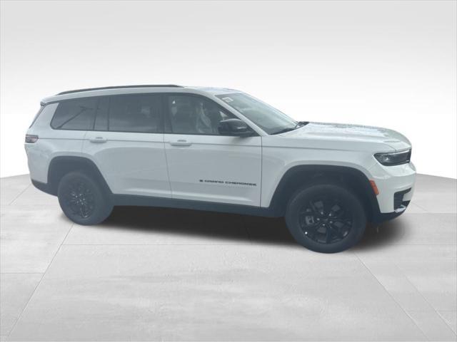 new 2025 Jeep Grand Cherokee L car, priced at $48,885
