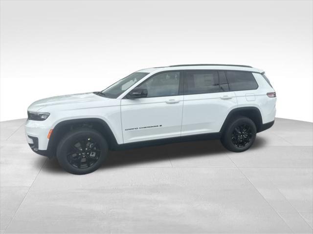 new 2025 Jeep Grand Cherokee L car, priced at $48,885