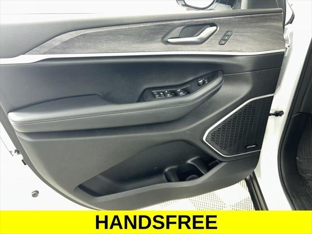 used 2021 Jeep Grand Cherokee L car, priced at $29,888