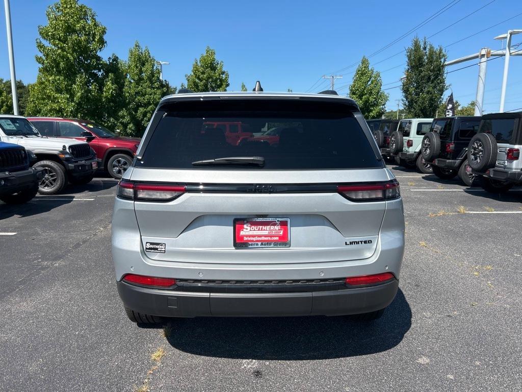 new 2024 Jeep Grand Cherokee car, priced at $51,020