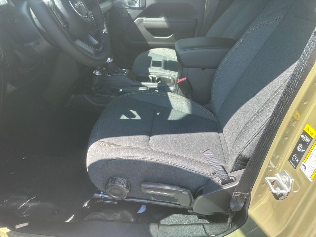 new 2025 Jeep Wrangler car, priced at $55,830