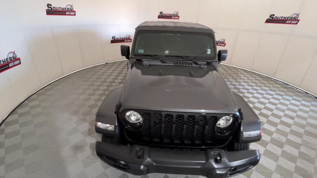 used 2022 Jeep Gladiator car, priced at $28,640