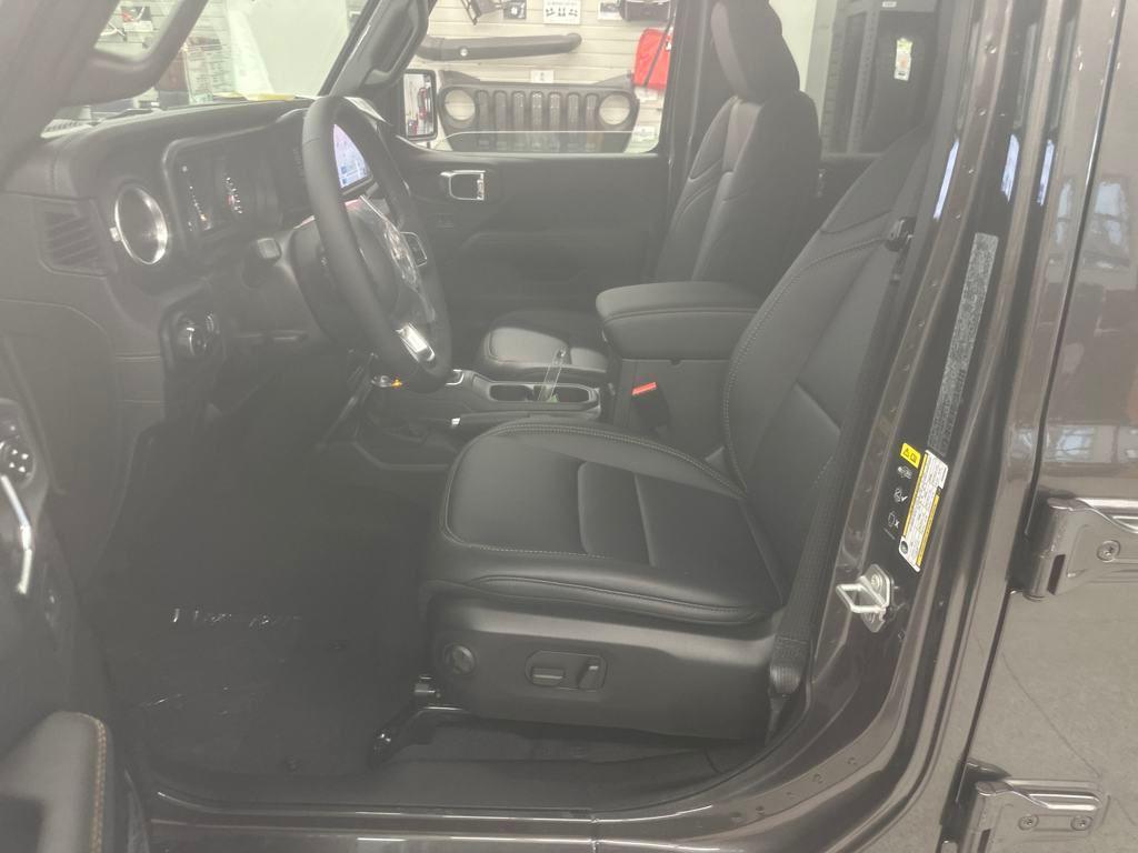 new 2025 Jeep Wrangler car, priced at $62,995