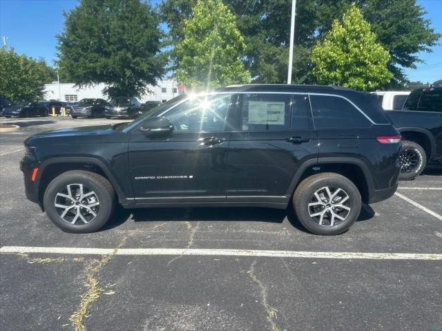 new 2025 Jeep Grand Cherokee car, priced at $50,010
