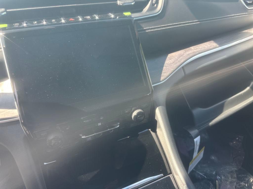 new 2025 Jeep Grand Cherokee car, priced at $50,010
