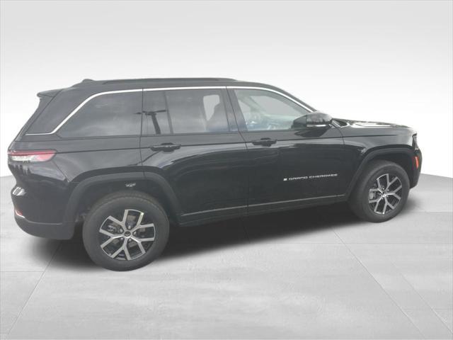 new 2025 Jeep Grand Cherokee car, priced at $50,010