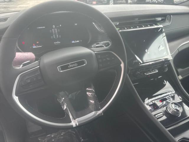 new 2025 Jeep Grand Cherokee car, priced at $50,010