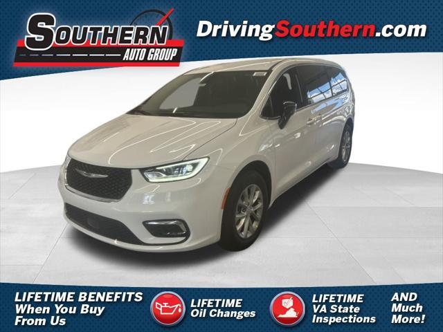 new 2025 Chrysler Pacifica car, priced at $47,440