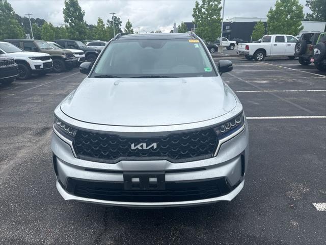 used 2022 Kia Sorento car, priced at $26,995
