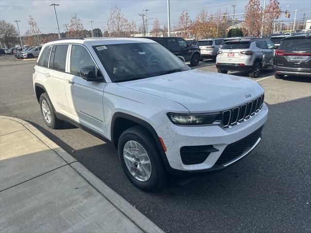 new 2025 Jeep Grand Cherokee car, priced at $43,375