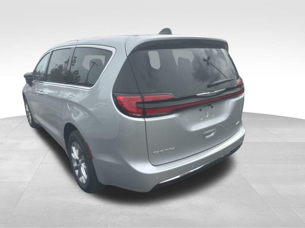new 2026 Chrysler Pacifica car, priced at $54,725