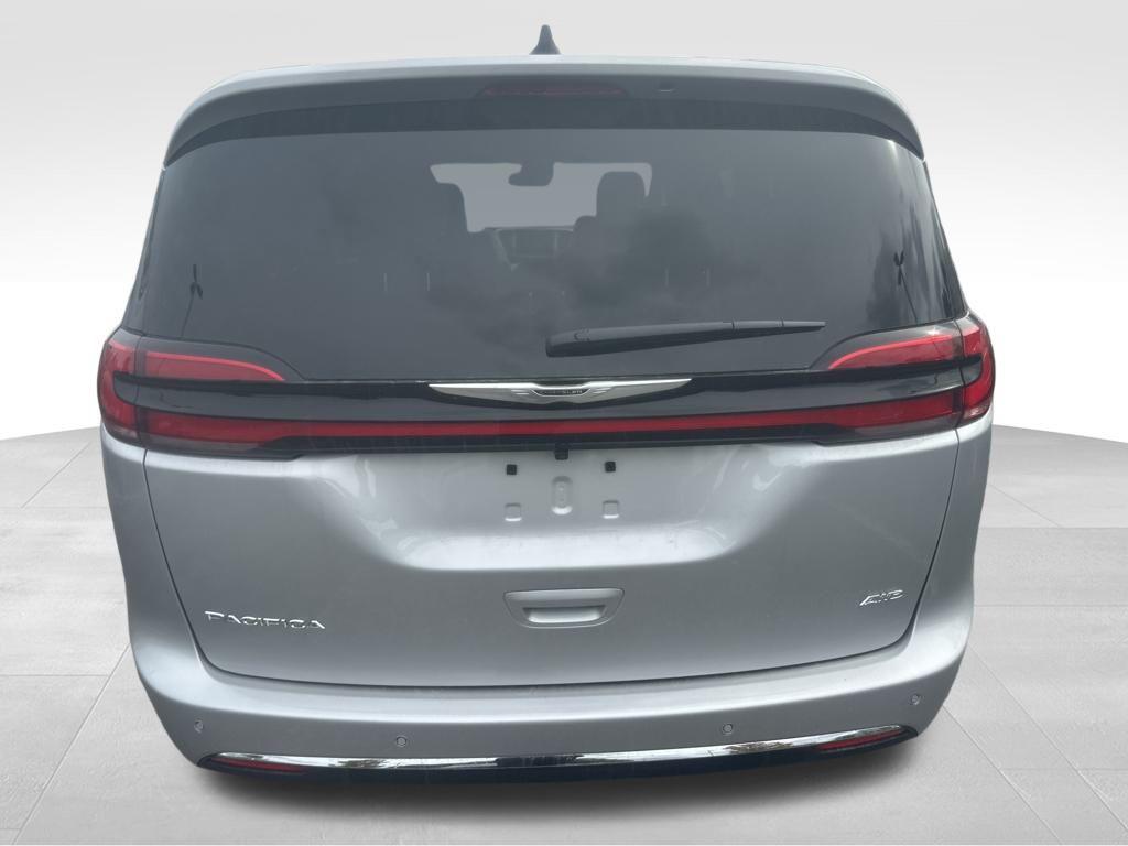 new 2026 Chrysler Pacifica car, priced at $54,725