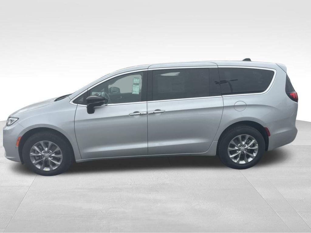 new 2026 Chrysler Pacifica car, priced at $54,725