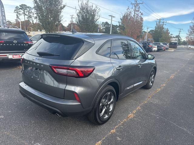 used 2023 Ford Escape car, priced at $20,894